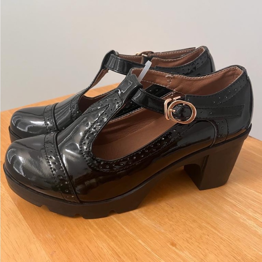 Dadawen Women’s Babydoll Heels